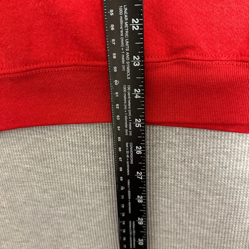 Vintage Disney Mickey Mouse MVP Embroidered Red Crewneck Sweatshirt Mens Size L